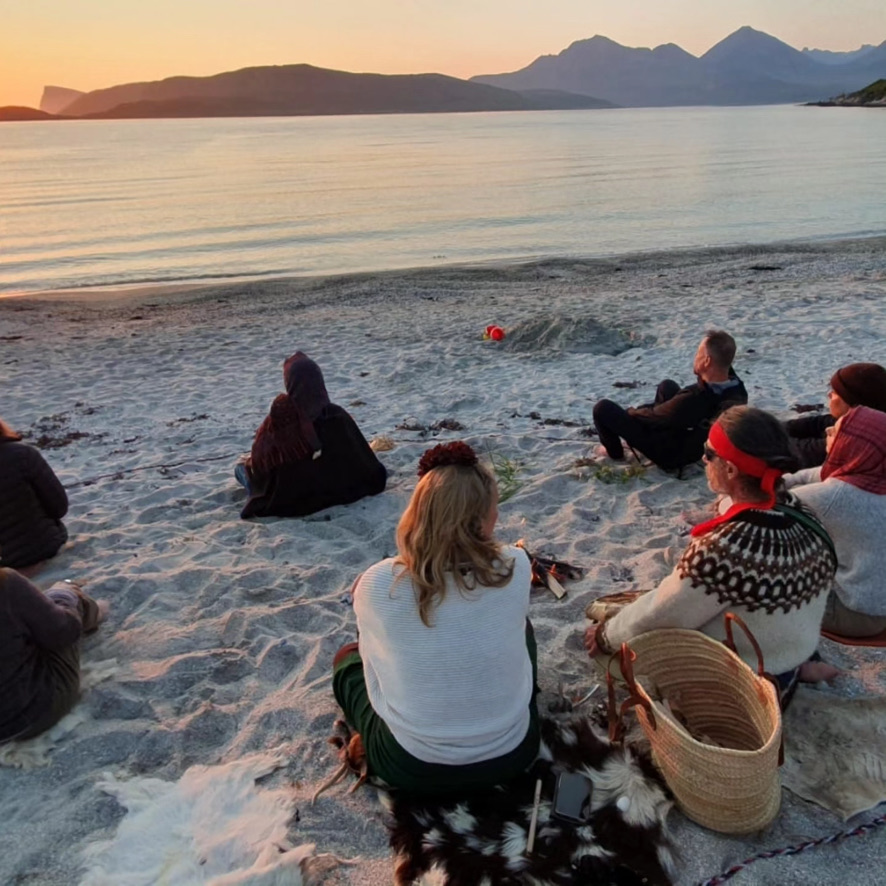 SHAMANIC RETREAT IN NORTHERN NORWAY “BETWEEN HEAVEN AND EARTH”